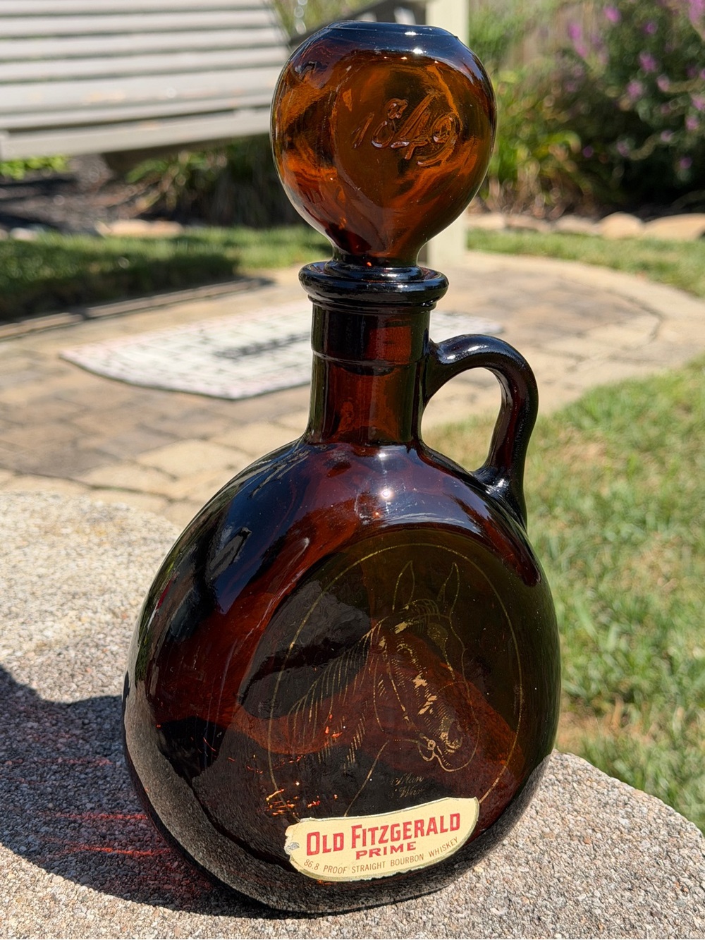 VINTAGE OLD FITZGERALD PRIME MAN O’ WAR BOURBON DECANTER. G23